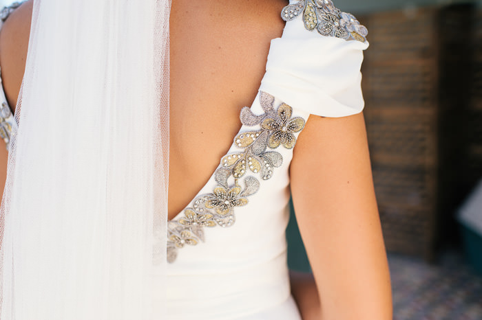 vestidos de novia con bordado pedreria artesanales svaroski apliques cinturones hombreras