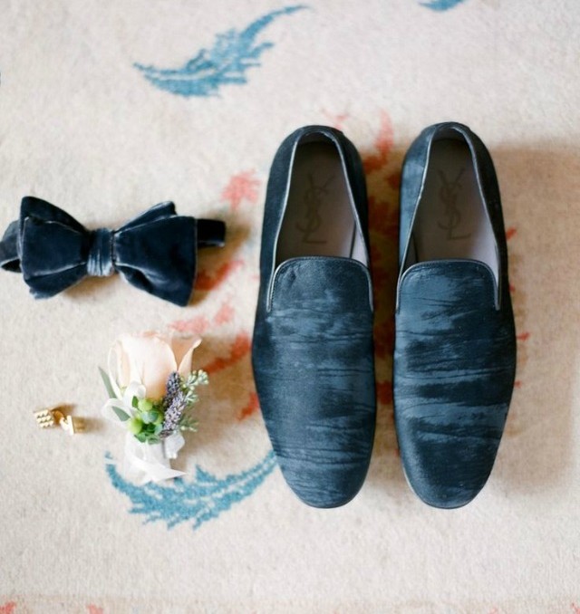 terciopelo complementos bodas invitadas bolsa guantes tocado sombrero lazo zapatos