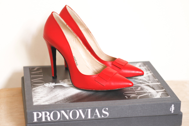 zapatos a medida personalizados rojos tacon boda lazo invitada 