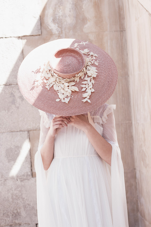 rita von novia pamela mediterraneo sombrero camisa bolso blog bodas santa eugenia