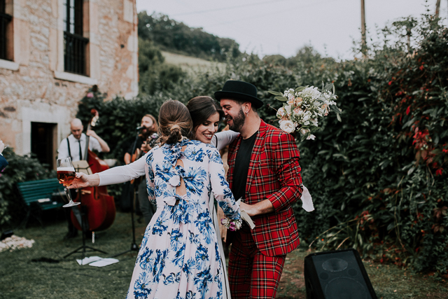 boda asturias vegana vestido novia flor fuertes 
