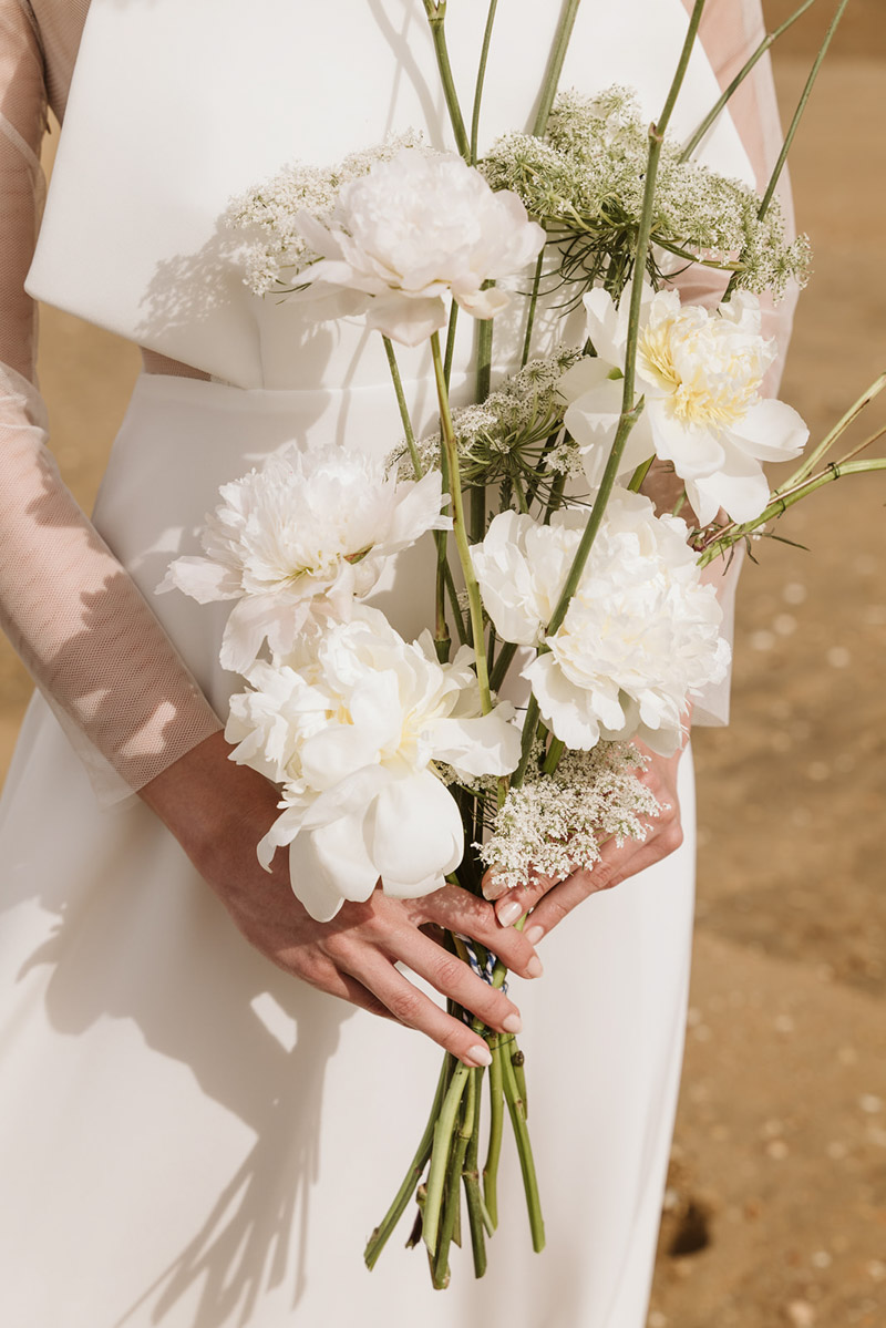 vestido novia madrid atelier wedding dress gown luis infantes minimal minimalista blog bodas a todo confetti