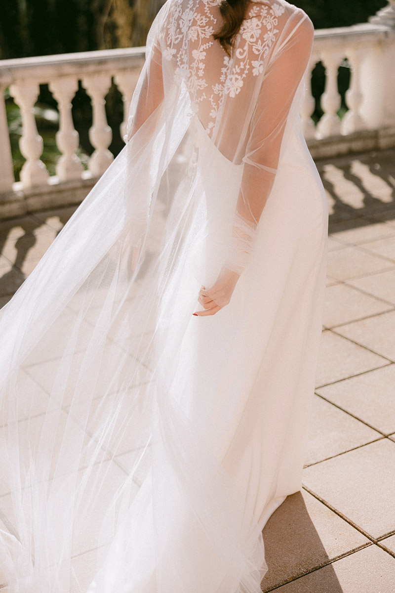 vestido novia encaje velo capa boda vintage barcelona larca