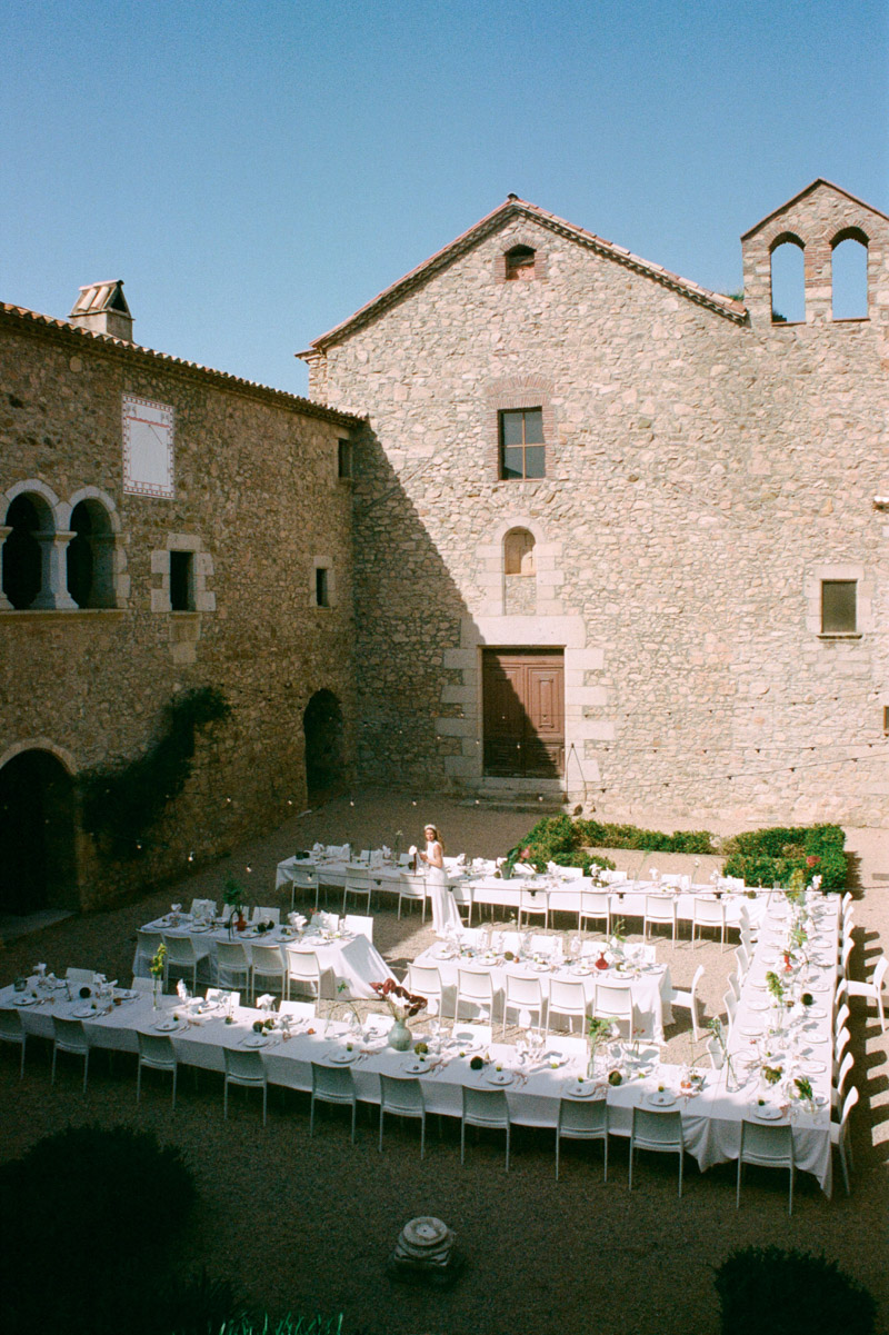 boda monasterio girona barcelona sostenible original bodas a todo confetti blog