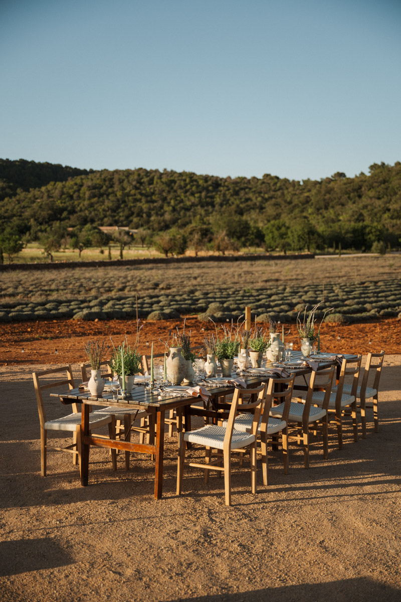 Destination wedding mallorca luxury venue ceremony hotel finca serena the lodge a todo confetti blog