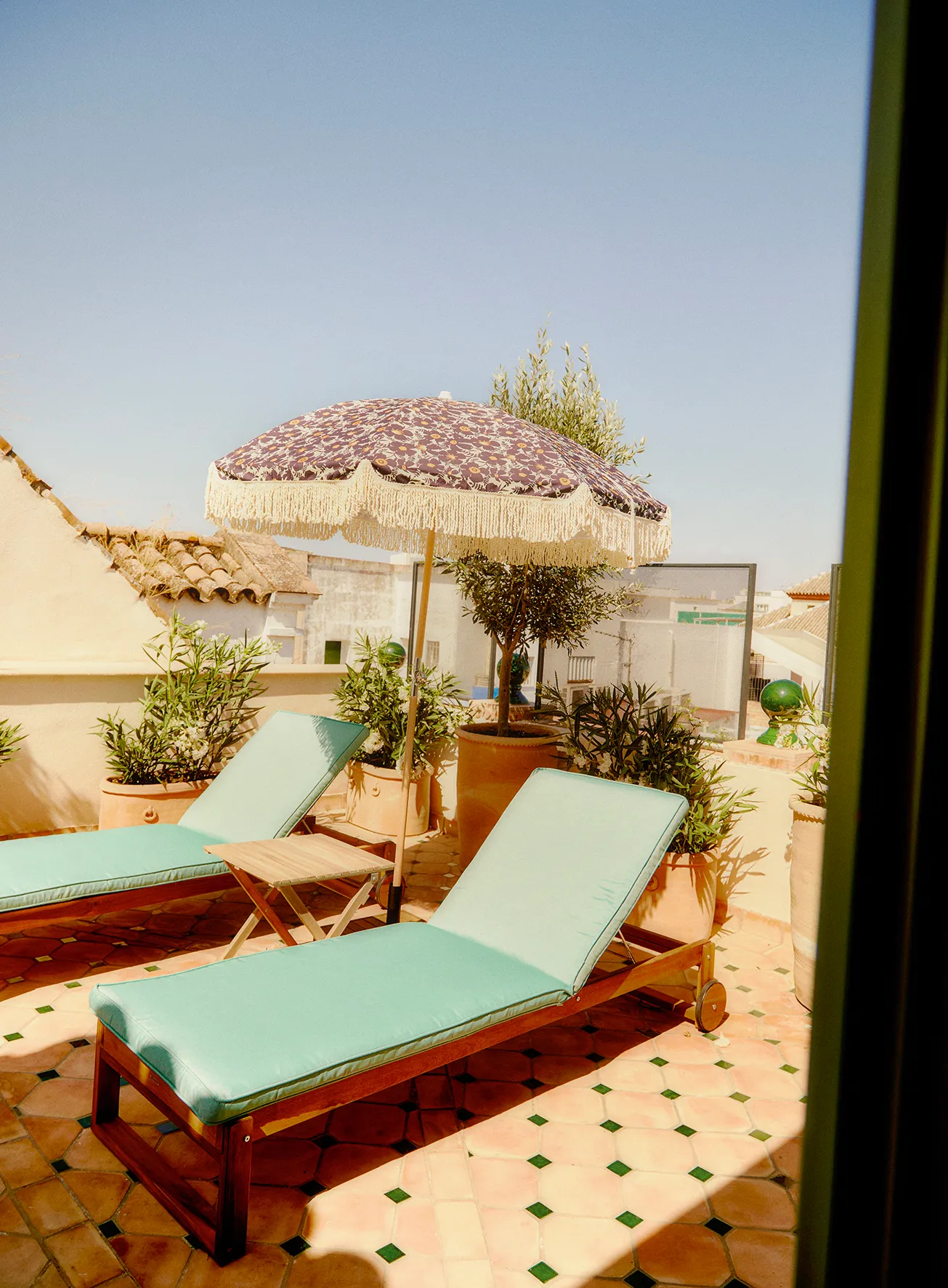 cristine bedfor mahon hotel sevilla