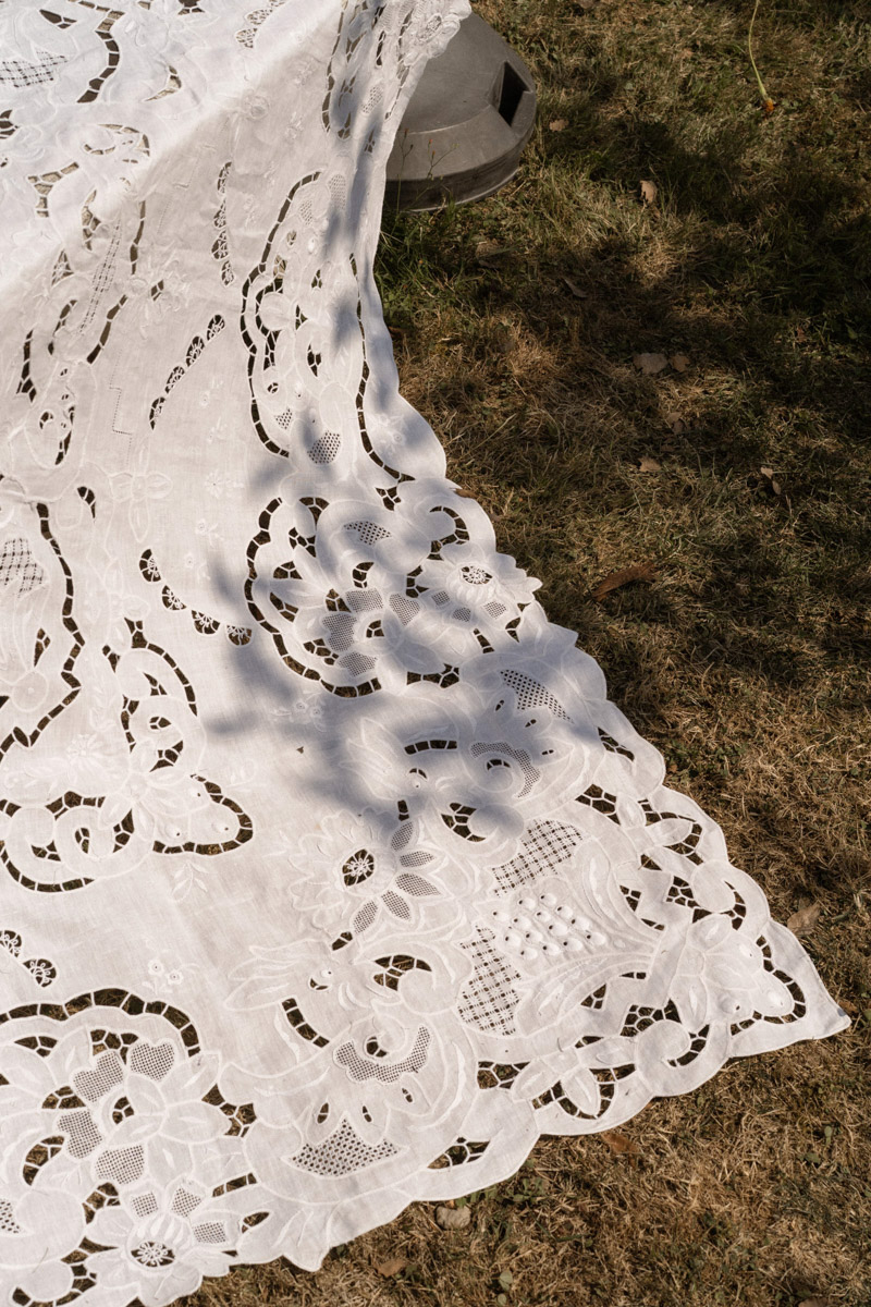 pedida mano boda romualda sombrero novia boho wedding blog bodas a todo confetti