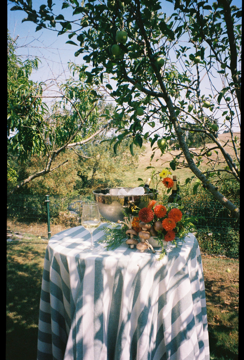 pedida mano boda romualda sombrero novia boho wedding blog bodas a todo confetti