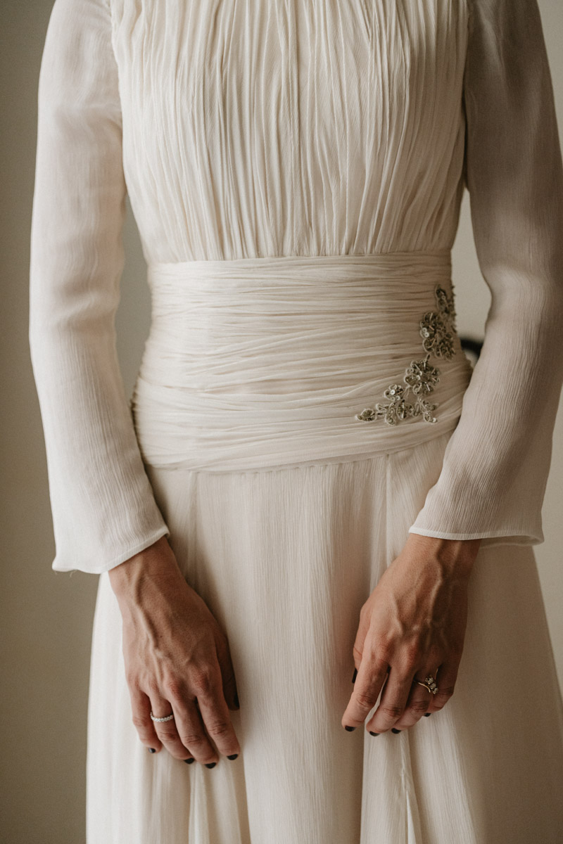 vestido novia santa eugenia atelier boda mallorca sombrero cordobes wedding blog bodas a todo confetti