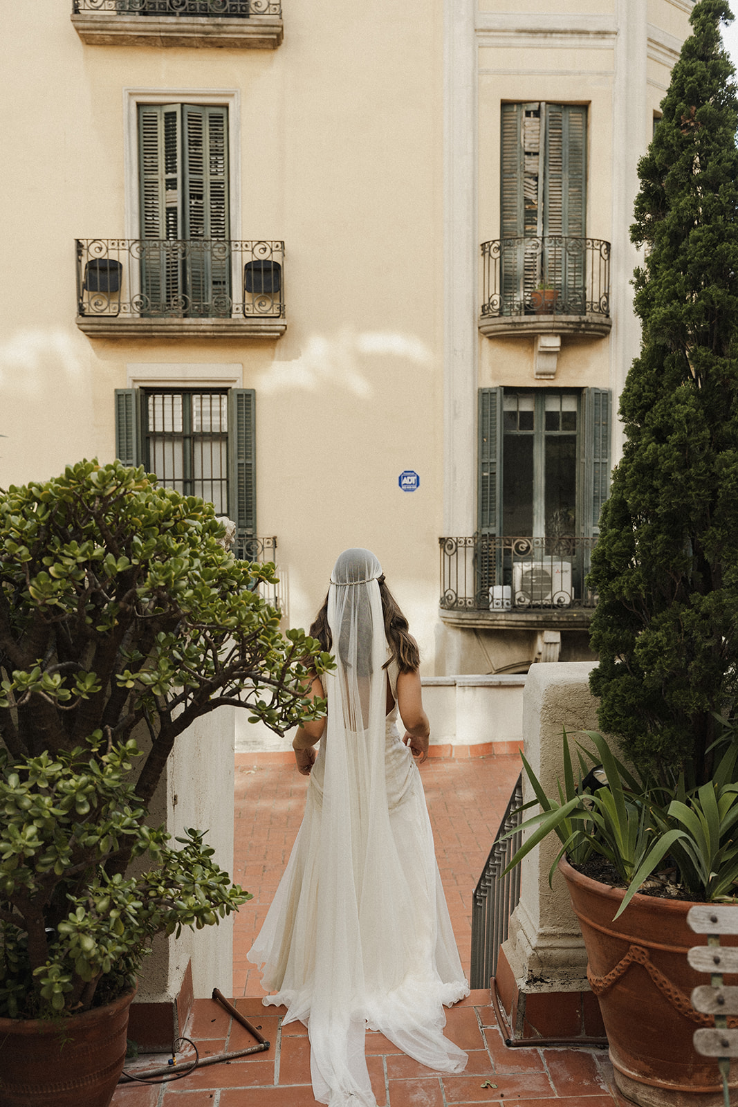 boda barcelona universitat vestido novia teresa helbig blog a todo confetti