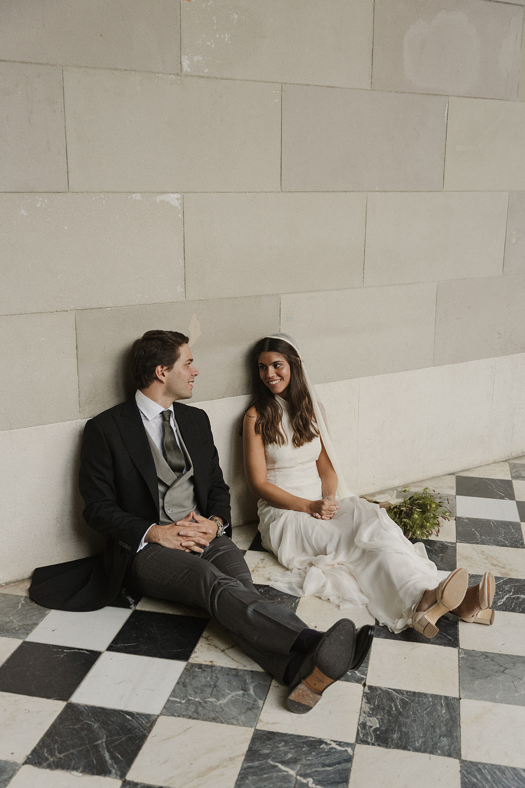 boda barcelona universitat vestido novia teresa helbig blog a todo confetti