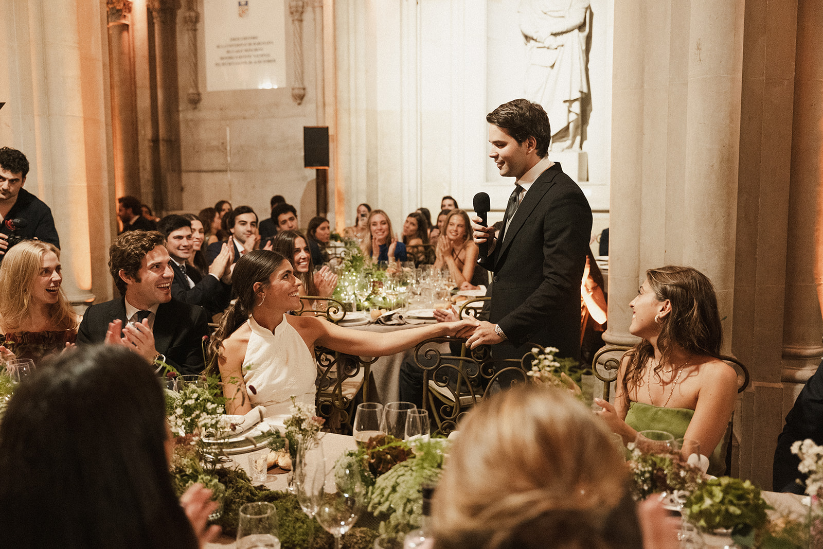 boda barcelona universitat vestido novia teresa helbig blog a todo confetti