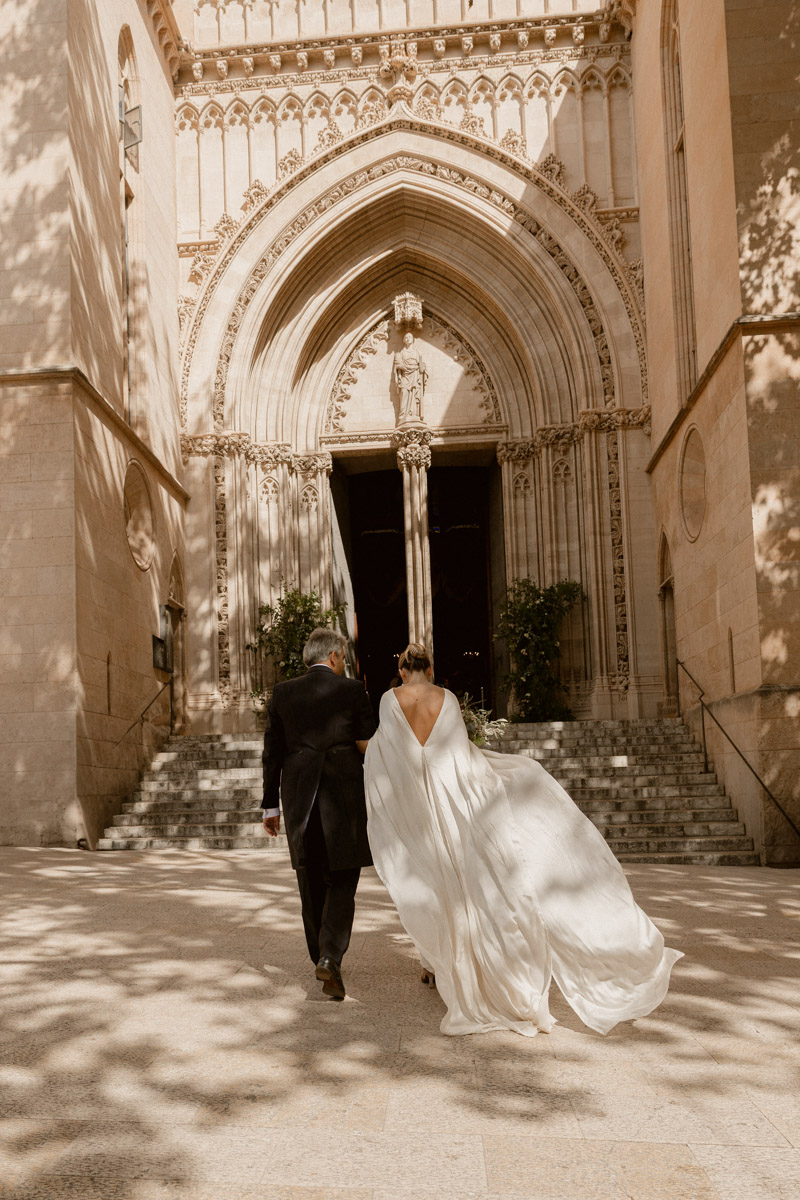 vestido novia cortana boda mallorca calderers wedding blog bodas a todo confetti