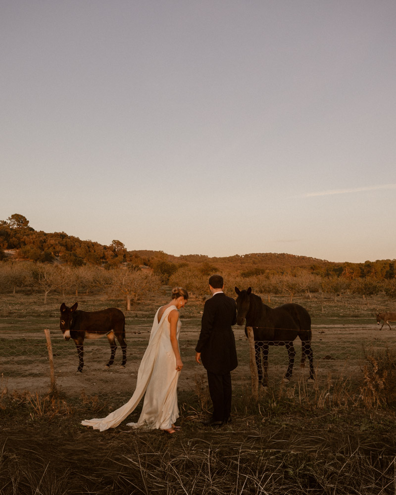 vestido novia cortana boda mallorca calderers wedding blog bodas a todo confetti