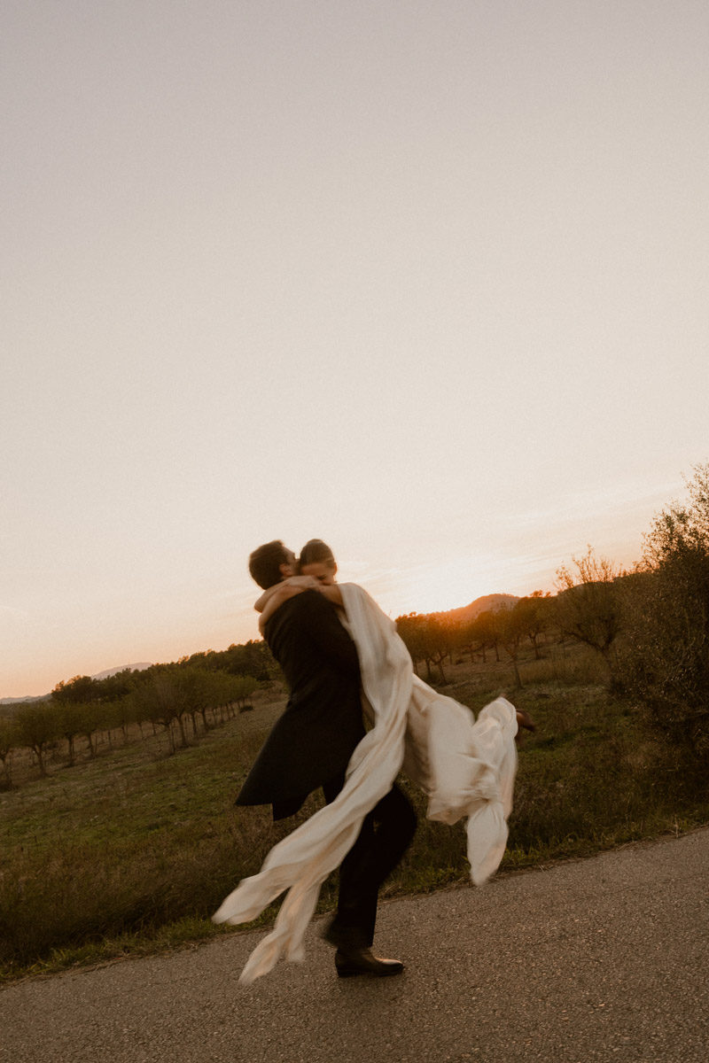 vestido novia cortana boda mallorca calderers wedding blog bodas a todo confetti