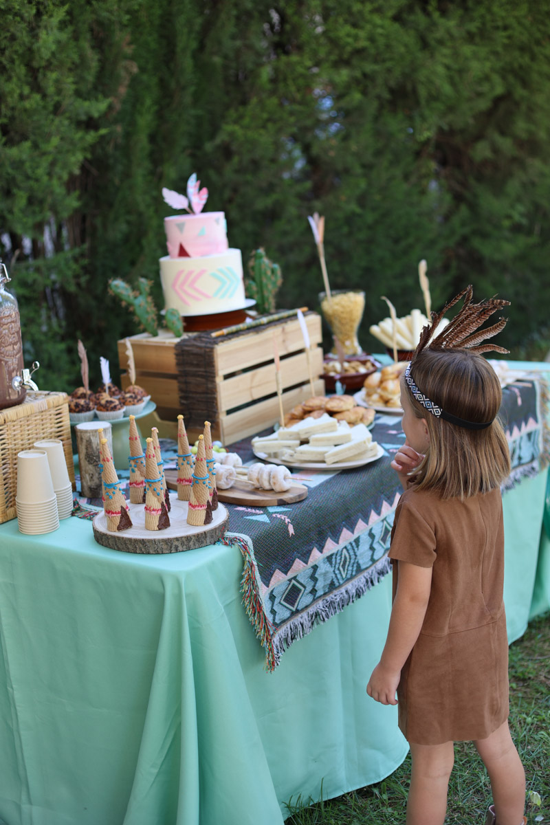 fiesta infantil tipi cumple birthday party ideas girls kids teepee camping woodland boho